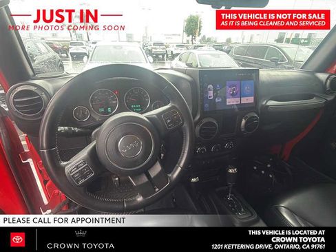 Used 2017 Jeep Wrangler Unlimited Sport w/ Connectivity Group AWD/4WD image 7