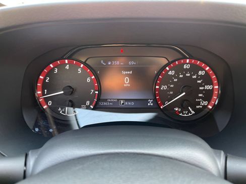 Used 2026 Nissan Frontier PRO-4X AWD/4WD image 41