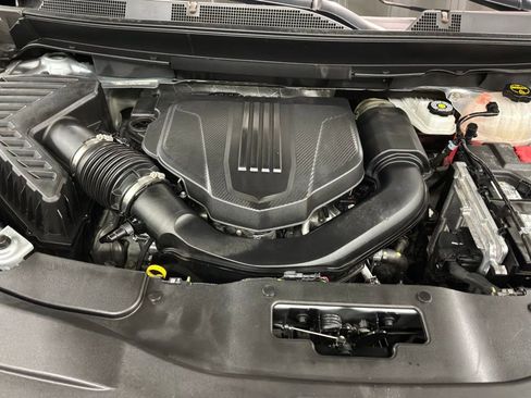 Used 2024 Chevrolet Traverse Z71 AWD/4WD image 33