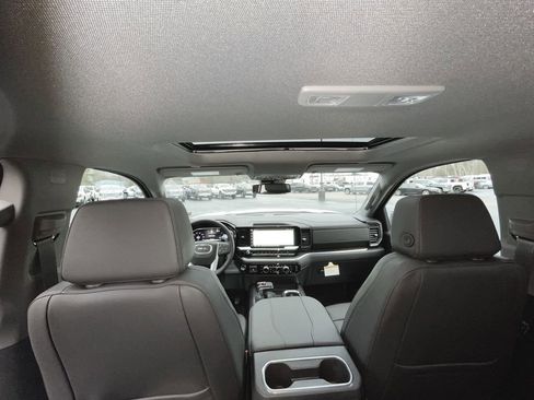 New 2026 GMC Sierra 1500 SLT w/ SLT Premium Plus Package image 28