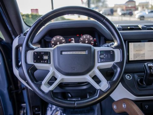 Used 2023 Land Rover Defender 110 S image 5