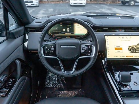 New 2025 Land Rover Range Rover Sport SE image 12