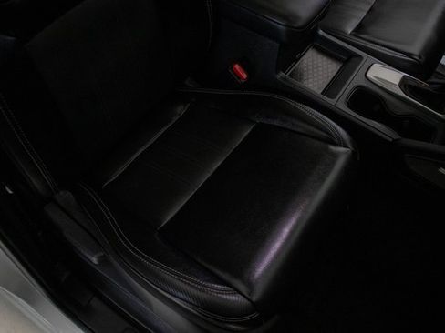 Used 2023 Nissan Frontier SV w/ SV Premium Package image 18