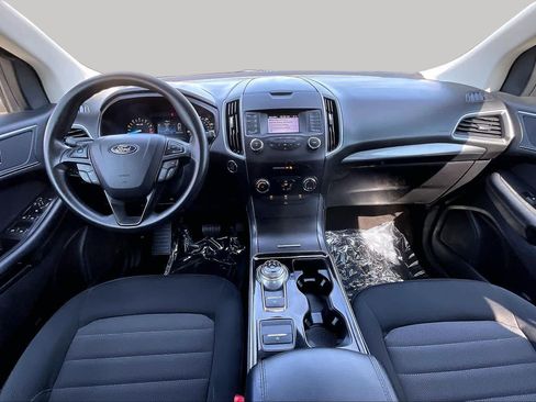 Used 2019 Ford Edge SE FWD image 15
