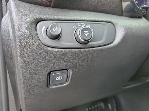 Used 2020 Chevrolet Blazer RS image 25