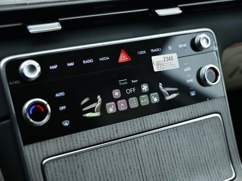 New 2026 Genesis GV80 2.5T Select image 39