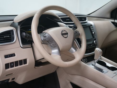 Used 2016 Nissan Murano SV FWD image 10