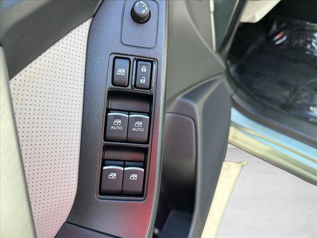 Used 2018 Subaru Forester 2.5i Limited AWD/4WD image 11