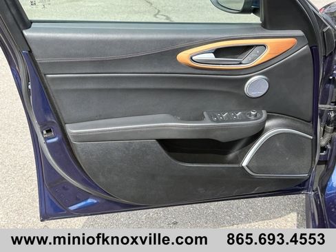 Used 2019 Alfa Romeo Giulia Ti w/ Quick Order Package 22Z Lusso image 15