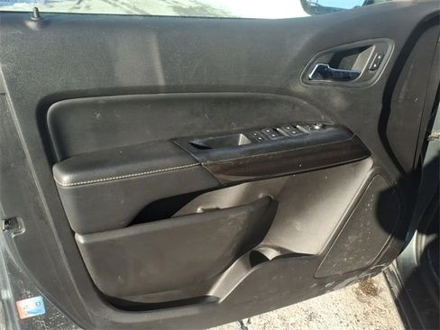 Used 2016 GMC Canyon SLT w/ Driver Alert Package image 9