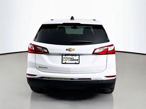 Used 2018 Chevrolet Equinox LT FWD image 8
