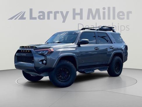 Used 2015 Toyota 4Runner SR5 Premium AWD/4WD image 2