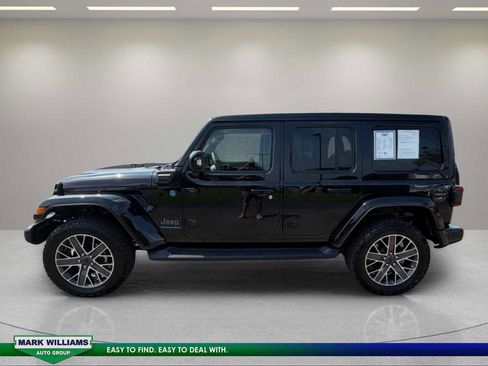 Used 2024 Jeep Wrangler High Altitude AWD/4WD image 12