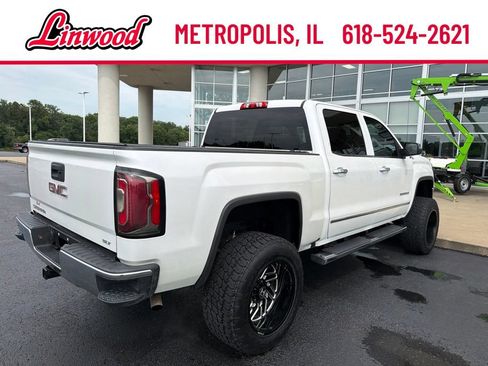 Used 2017 GMC Sierra 1500 SLT w/ SLT Premium Package AWD/4WD image 7