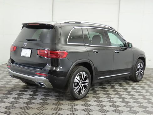 Certified 2025 Mercedes-Benz GLB 250 image 5