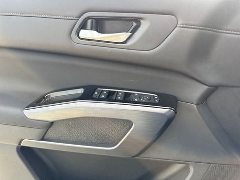New 2026 Nissan Pathfinder SL AWD/4WD image 16
