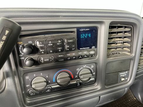Used 2000 Chevrolet Silverado 1500 LS w/ Off-Road Chassis Pkg AWD/4WD image 7