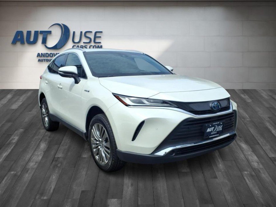 Used 2021 Toyota Venza XLE w/ Carpet Mat Package (TMS) AWD/4WD image 3