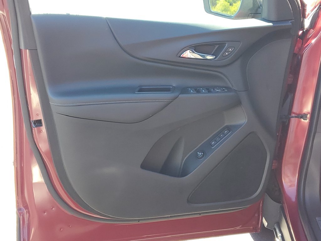 Used 2018 Chevrolet Equinox Premier FWD image 21
