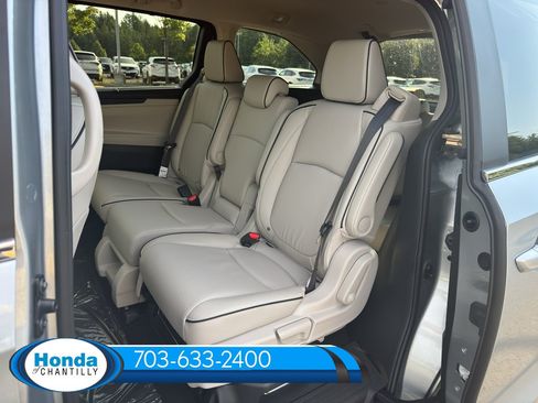 New 2026 Honda Odyssey Touring image 28