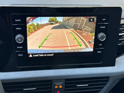 New 2026 Volkswagen Jetta SE FWD image 18