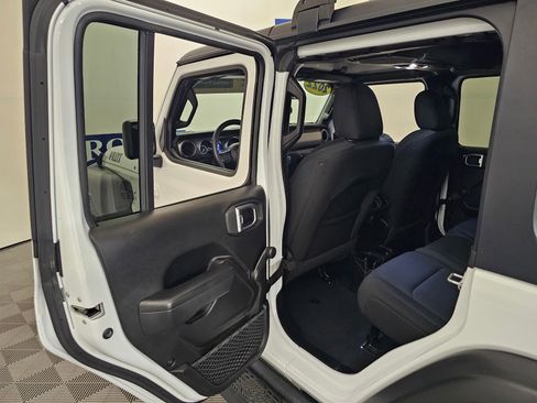 Used 2022 Jeep Wrangler Unlimited Sport AWD/4WD image 32