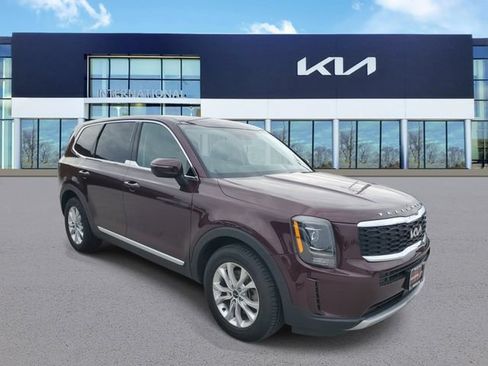 Used 2022 Kia Telluride LX AWD/4WD image 2