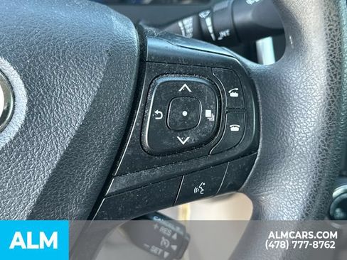 Used 2017 Toyota Camry LE FWD image 30