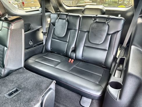 Certified 2025 Ford Explorer ST-Line w/ Premium Package RWD image 23