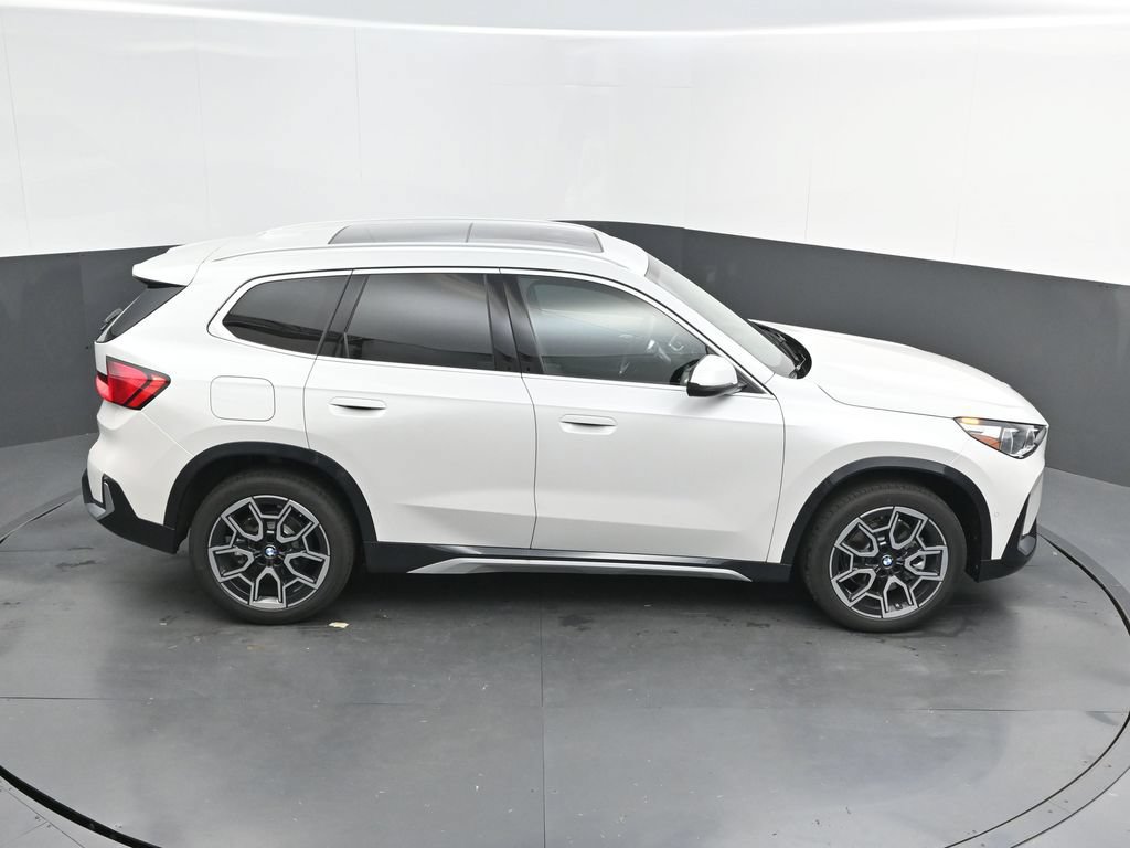 New 2026 BMW X1 xDrive28i w/ Technology Package AWD/4WD image 39