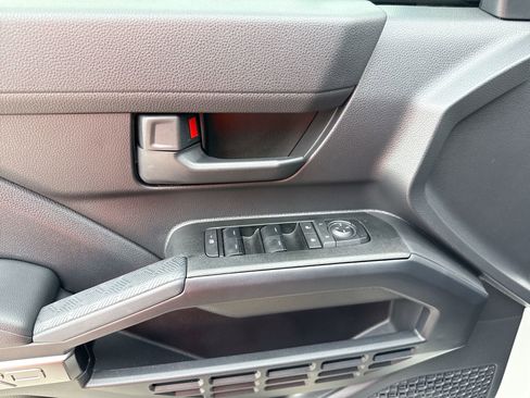 Certified 2025 Toyota 4Runner TRD Off-Road AWD/4WD image 15