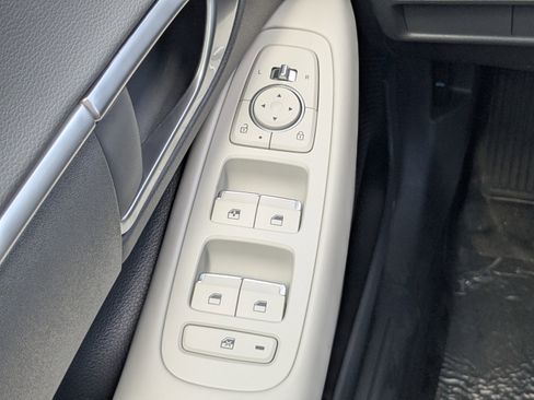 New 2025 Hyundai Sonata SE FWD image 22