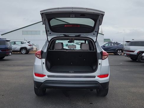 Used 2017 Hyundai Tucson SE image 17