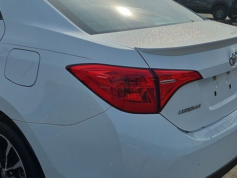 Used 2017 Toyota Corolla L image 38