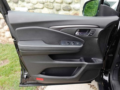 Used 2022 Honda Pilot Special Edition image 10