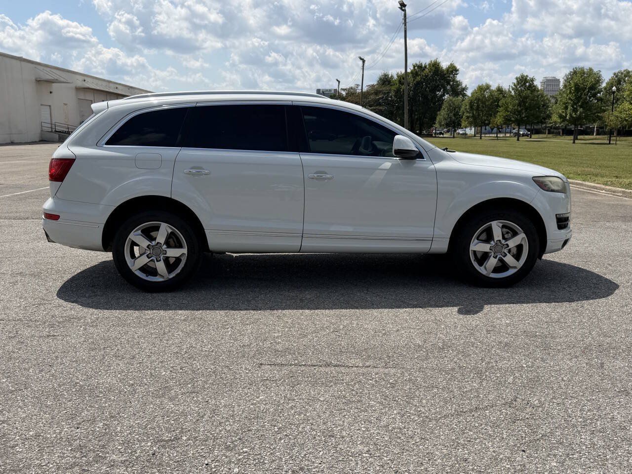 Used 2015 Audi Q7 3.0T Premium w/ Technology Package AWD/4WD image 30