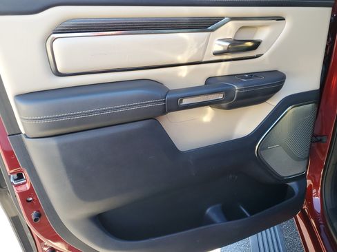 Used 2019 RAM 1500 Limited image 16