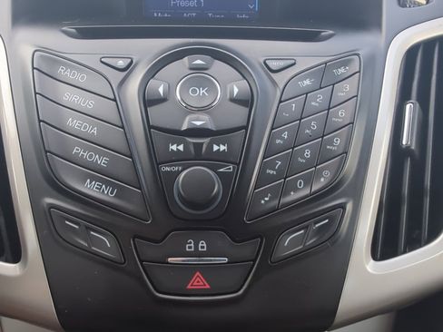 Used 2014 Ford Focus SE image 16