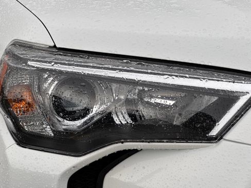 Used 2024 Toyota 4Runner SR5 image 10