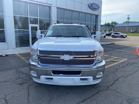 Used 2011 Chevrolet Silverado 3500 LTZ w/ LTZ Plus Package AWD/4WD image 8