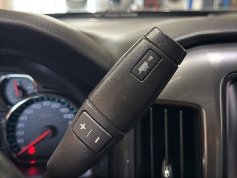 Used 2018 Chevrolet Silverado 1500 LT w/ All Star Edition AWD/4WD image 24