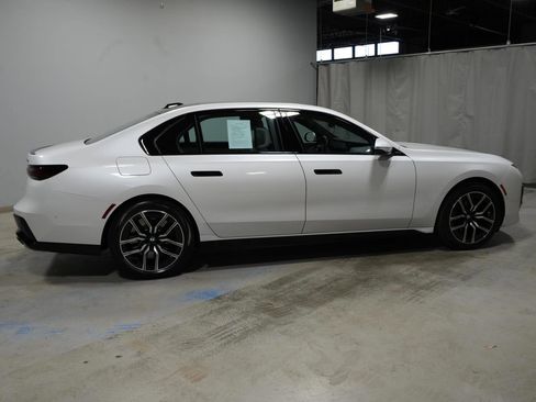 Used 2023 BMW 760i xDrive w/ Luxury Rear Seating Package AWD/4WD image 23
