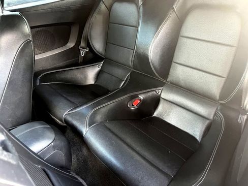 Used 2018 Ford Mustang Premium image 12