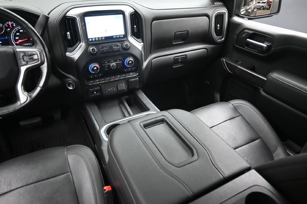 Used 2022 Chevrolet Silverado 1500 LTZ w/ LTZ Premium Package AWD/4WD image 15