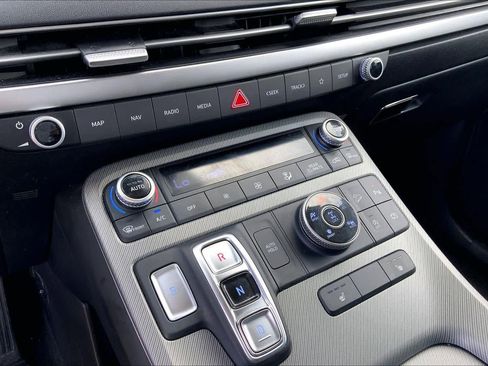 Used 2025 Hyundai Palisade SEL image 32