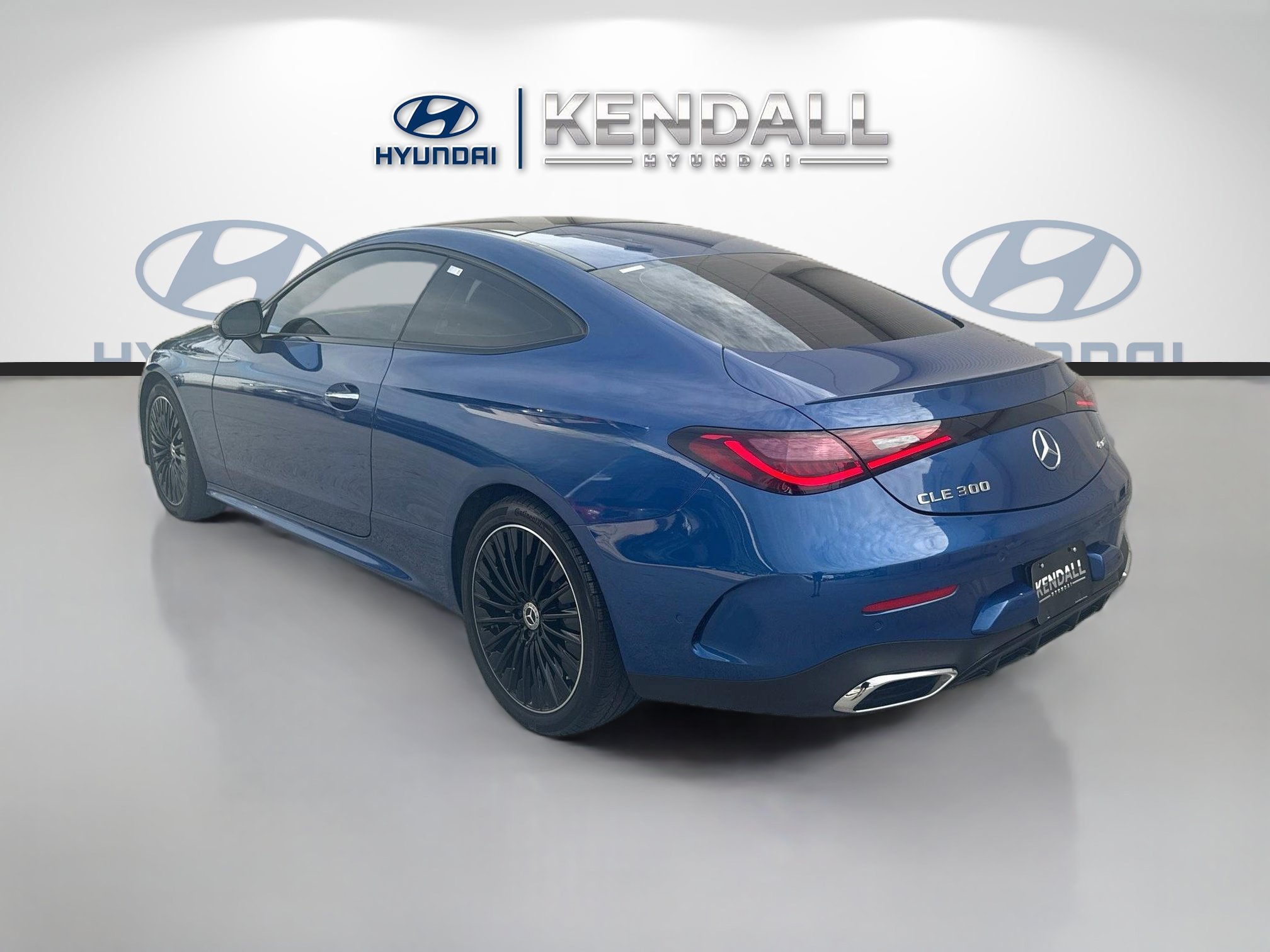 Used 2024 Mercedes-Benz CLE 300 4MATIC Coupe image 4