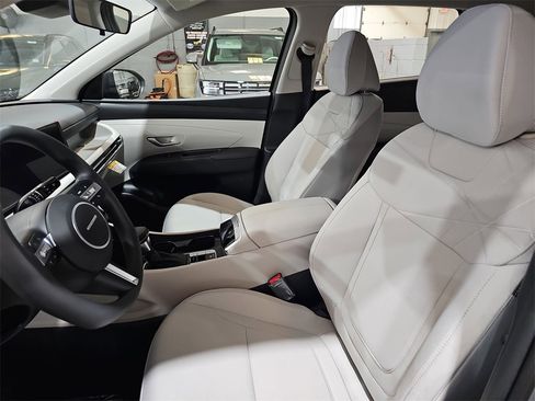 New 2026 Hyundai Tucson SE image 14