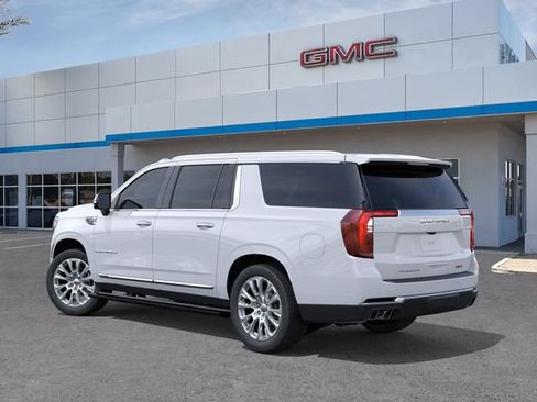 New 2026 GMC Yukon XL Denali w/ Denali Reserve Package AWD/4WD image 3