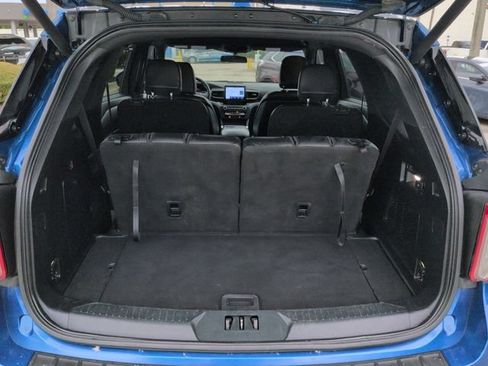 Used 2020 Ford Explorer XLT w/ Equipment Group 202A RWD image 13
