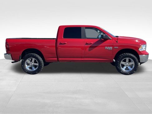 Used 2019 RAM 1500 Classic SLT image 2